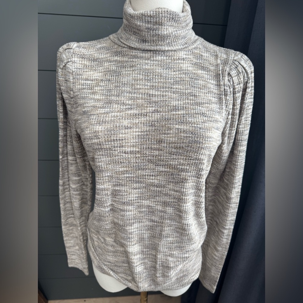 LOFT Gray Turtleneck Soft Shirt with Pleated Capped Style Sleeves Size Small - Picture 4 of 7